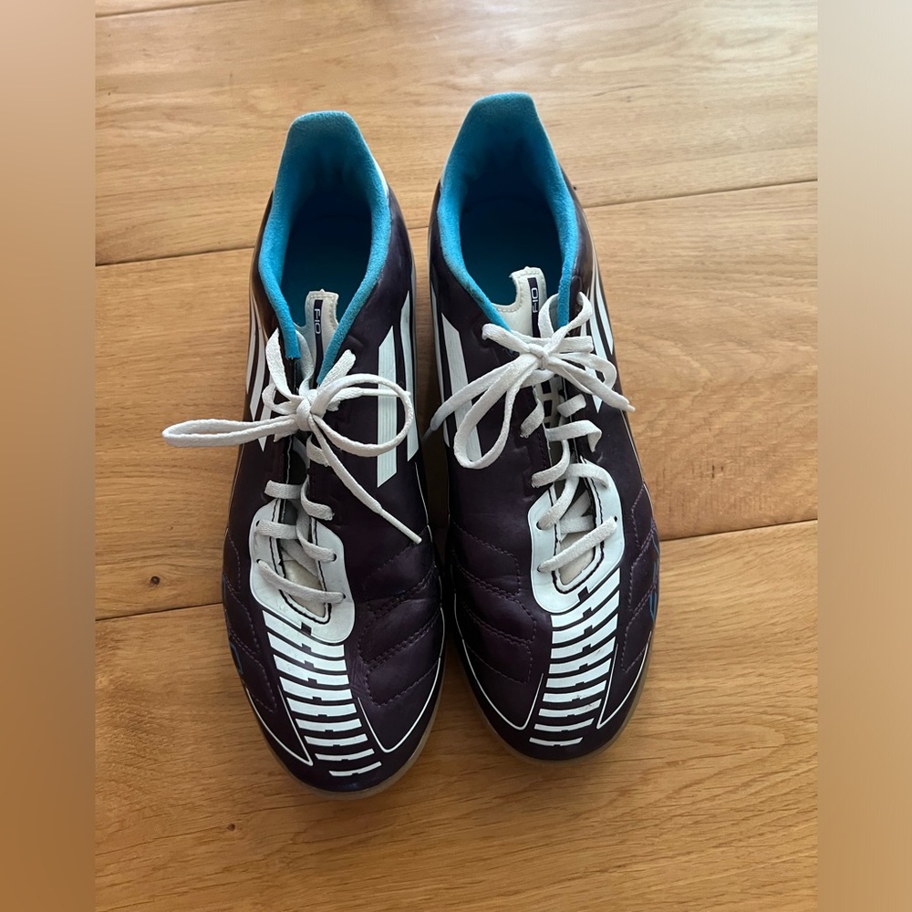 Adidas F50 indoor soccer shoes - EUC